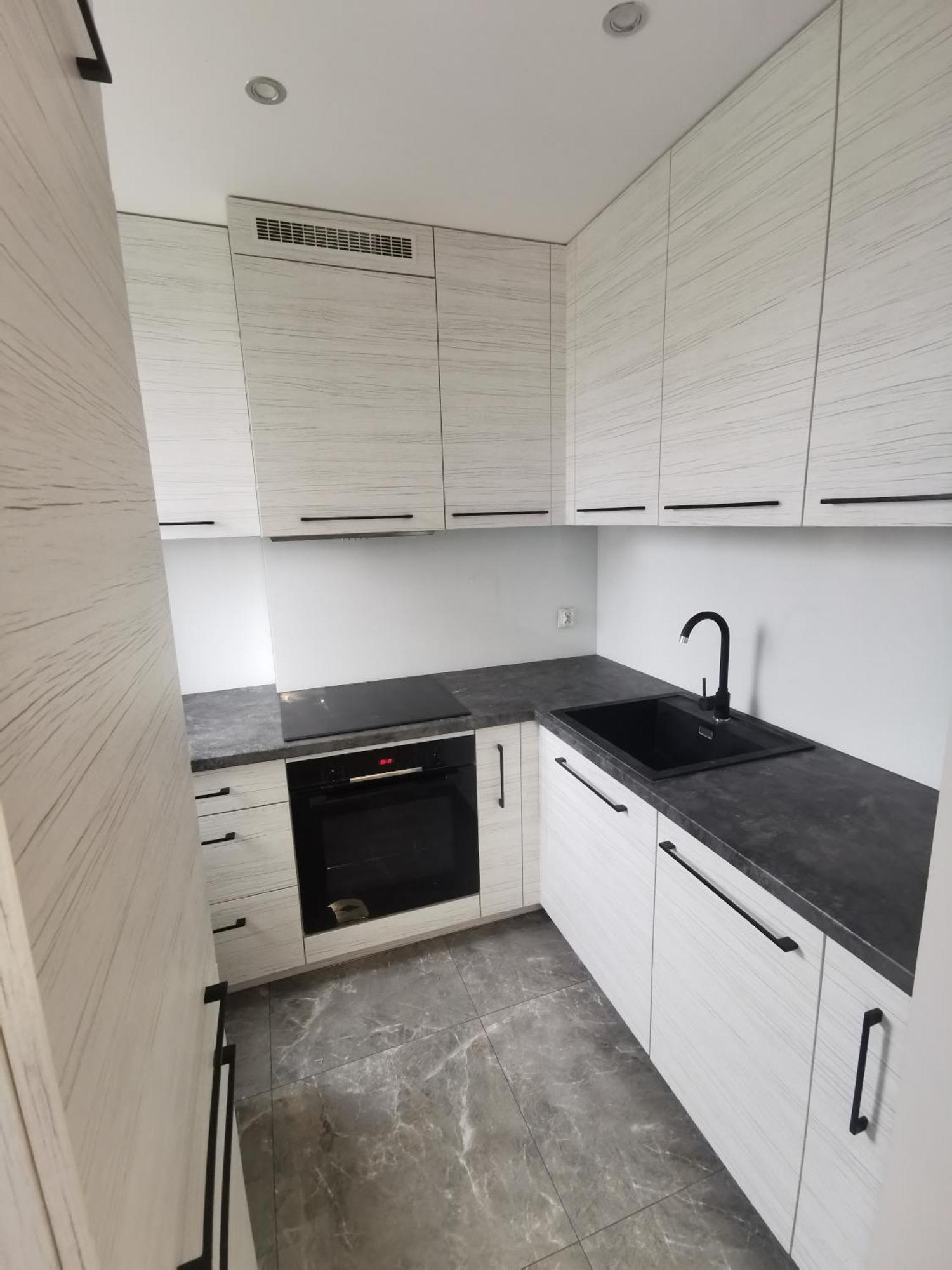 7 Apartment *